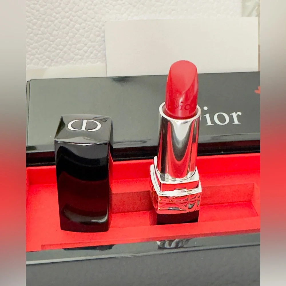 SOLD ❌ Rare Dior Collectible Beauty Box Makeup Gift Set - Picture 4 of 13